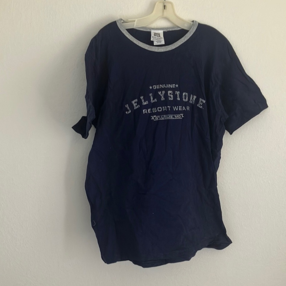 FINAL MARKDOWN Yogi bear jellystone unisex tee large